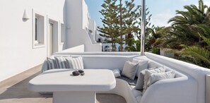 Terrace/patio - Daedalus Hotel (Thera)