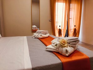 Deluxe Double Room, Balcony | Minibar, desk, free WiFi - La Meta Perfetta Rooms&Spa (Meta)