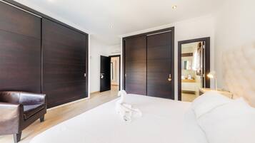 3 habitaciones, tabla de planchar con plancha y wifi gratis