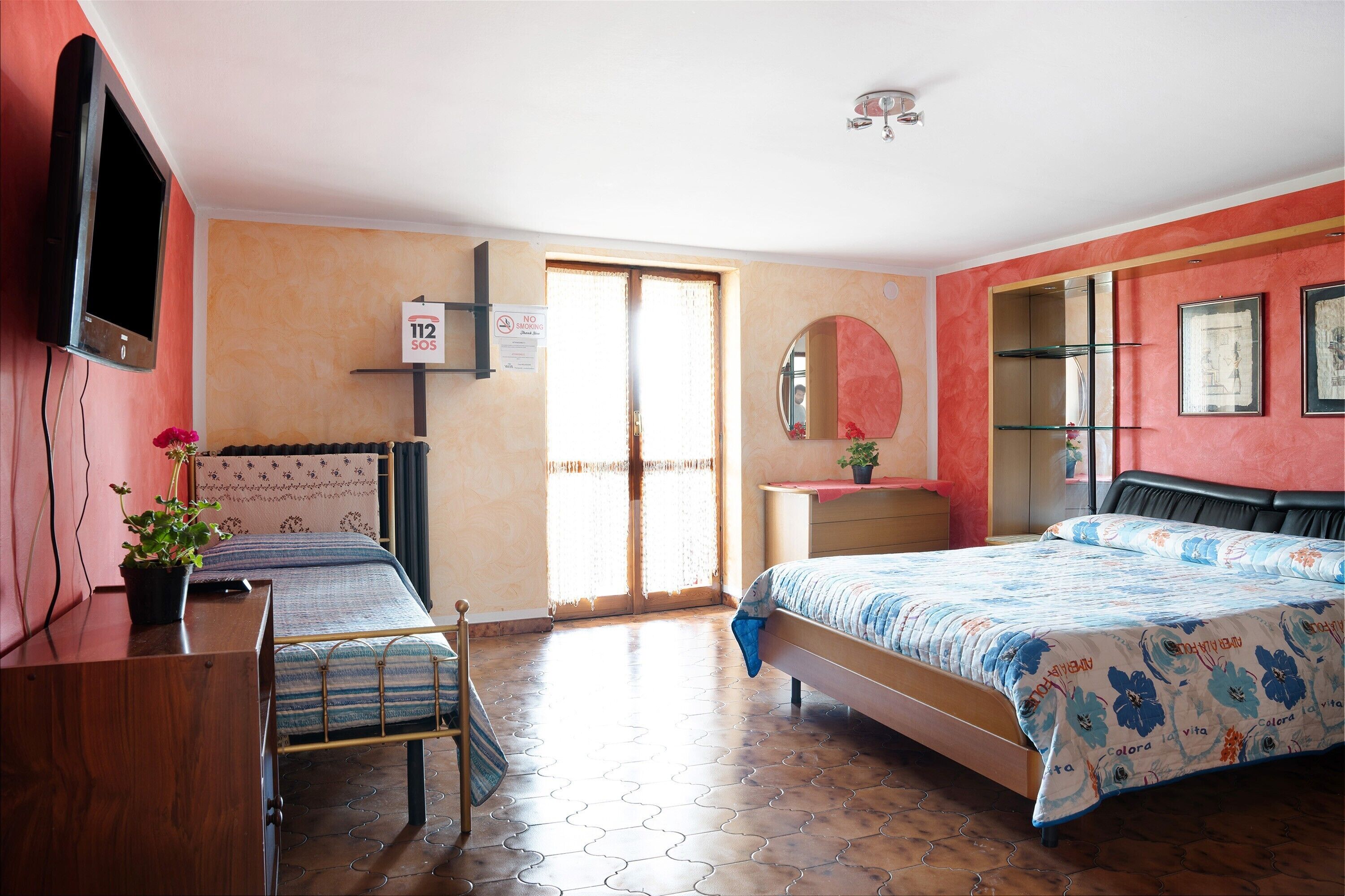 4 Schlafzimmer, Bügeleisen/Bügelbrett, kostenloses WLAN, Bettwäsche