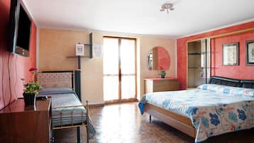 4 Schlafzimmer, Bügeleisen/Bügelbrett, kostenloses WLAN, Bettwäsche