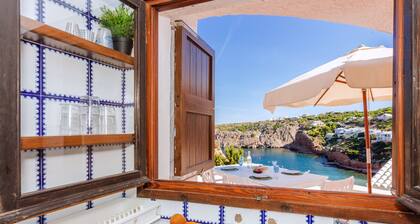 Holiday Home "Vacaciones en Cala Morell" Pet-Friendly, with Sea View and Garden