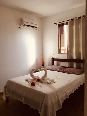 Classic-Einzelzimmer | Minibar, laptopgeeigneter Arbeitsplatz, Bügeleisen/Bügelbrett