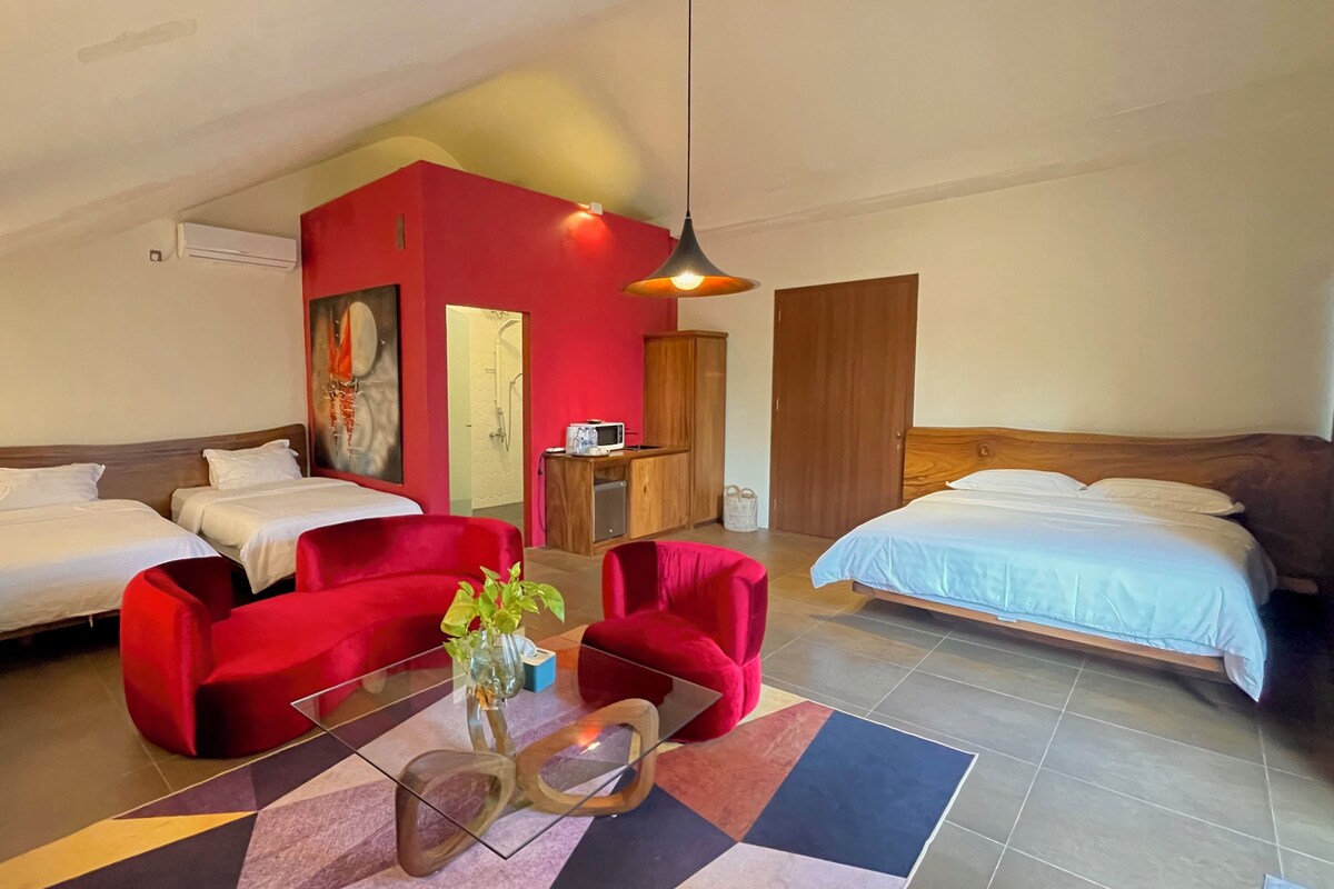 Family Villa | Minibar gratis, brankas, meja kerja, dan ruang kerja ramah laptop