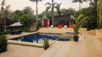 Quarto luxo | Fachada da propriedade