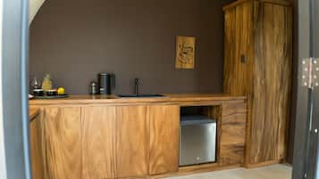 Mini-fridge, paper towels