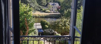 This house is a 3 bedroom(s), 2.5 bathrooms, located in Josselin, Bretagne.