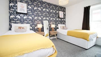 3 Schlafzimmer, Schreibtisch, Bügeleisen/Bügelbrett, WLAN