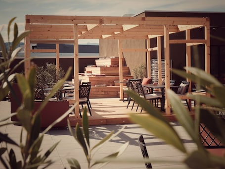 Afterwork Hotel