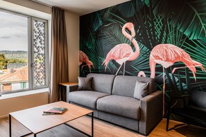 Suite | Premium bedding, pillowtop beds, minibar, in-room safe - Afterwork Hotel (Etoy)