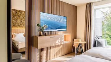 1 bedroom, premium bedding, pillowtop beds, minibar