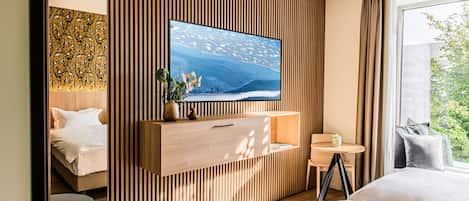 1 bedroom, premium bedding, pillowtop beds, minibar