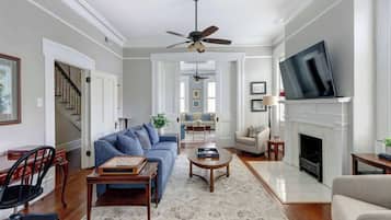 TV, fireplace, offices