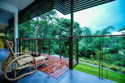 Kuruva Island Resort And Spa