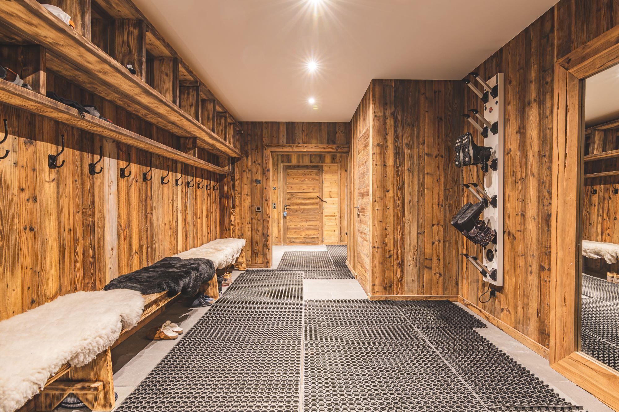 Prestigious chalet at the foot of the slopes