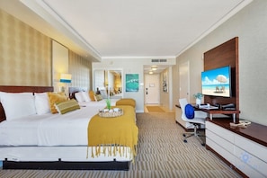 Desk, iron/ironing board, travel cot, WiFi - Luxurious Resort|Balcony Bay View|Amazing Pool (Sunny Isles Beach)