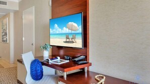 Unclassified image, 5 of 34, button - Luxurious Resort|Balcony Bay View|Amazing Pool (Sunny Isles Beach)