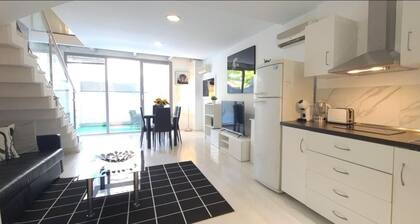 Beautiful Superior Duplex with Terrace