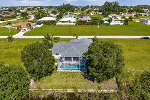 Exterior - Heated Pool, Waterfront, Quiet, restaurants, beaches, -Villa Cape Haven- Roelens Vacations (Cape Coral)