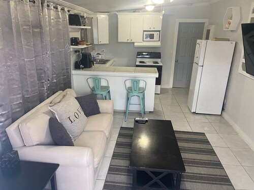 TheRedDoor@ShermanAve near Downtown Nassau