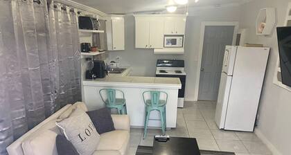 TheRedDoor@ShermanAve near Downtown Nassau