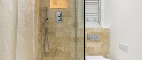 Apartment | Bathroom
