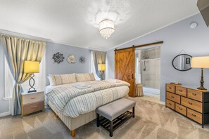 4 Schlafzimmer, Schreibtisch, Reisekinderbett, kostenloses WLAN