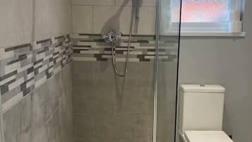 House | Bathroom | Shower, hair dryer, towels, soap