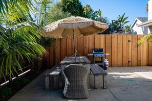 Outdoor dining - Relaxing West Cliff Escape with Hot Tub! (Santa Cruz)