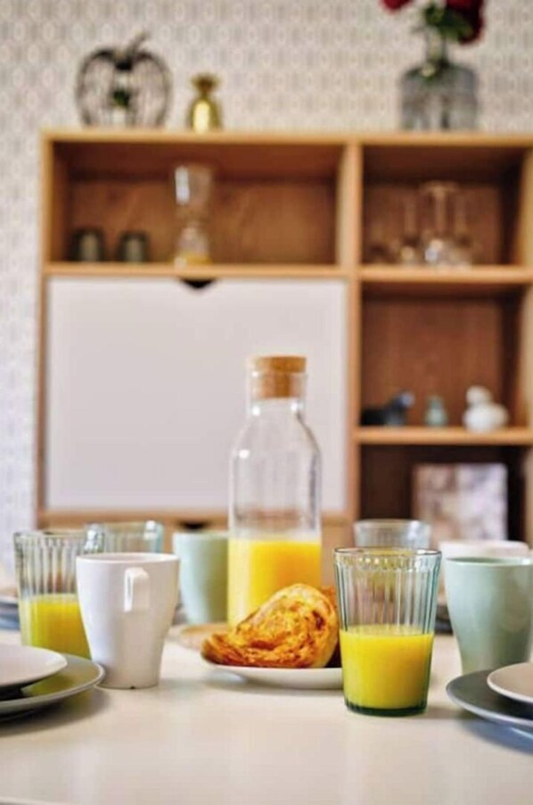 Breakfast meal - 5mn from the center, cathedral, magnificent view! (Chartres)