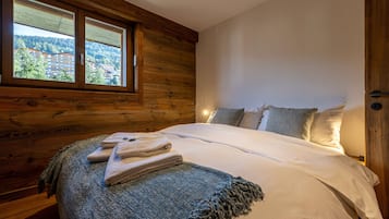 3 bedrooms, free WiFi, bed sheets