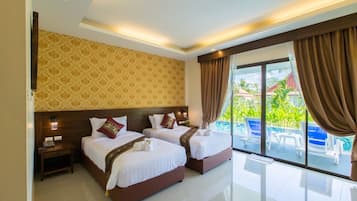 Standard Room | Minibar, in-room safe, desk, iron/ironing board