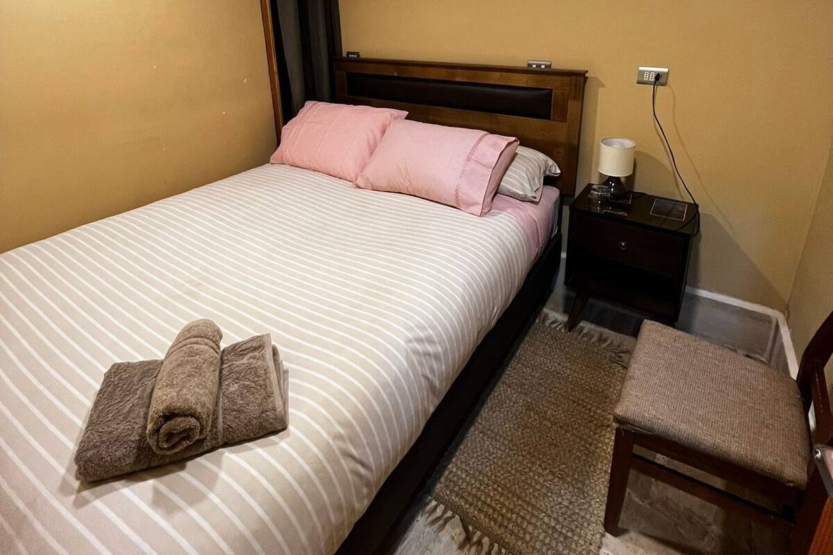 Wifi gratis y ropa de cama