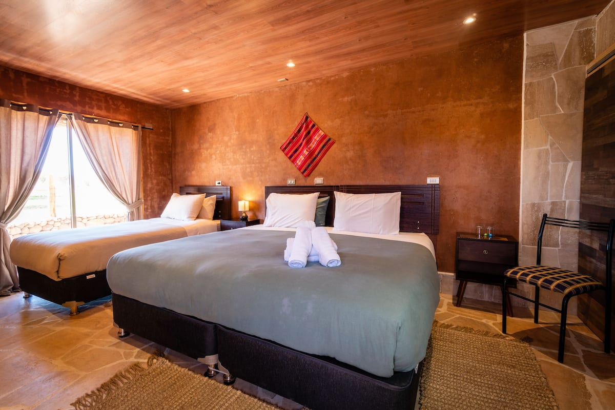 Wifi gratis y ropa de cama
