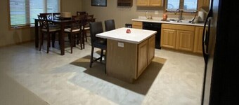 Golf/Hunting/Fishing/ATV Retreat. One level home