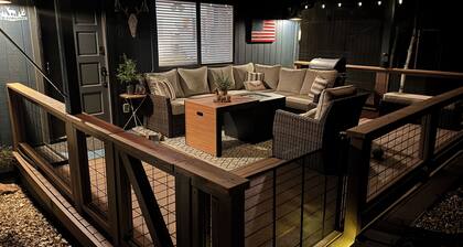 Cozy Cabin in Munds Park