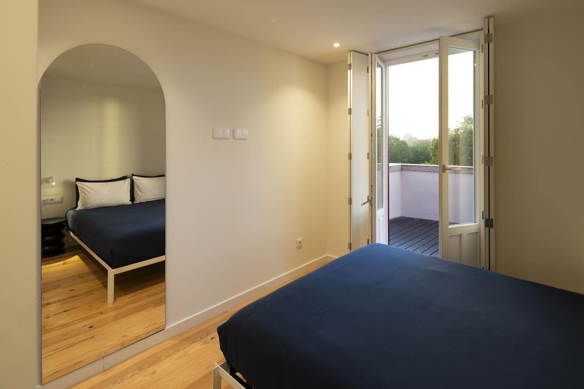 Leilighet – panorama | Sengetøy av topp kvalitet, dundyner og individuelt dekorert