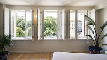 高档床上用品、羽绒被、特色装修、特色家居