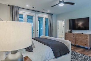 5 bedrooms, iron/ironing board, free WiFi, bed sheets - Designer Private Estate w/Pool, Hot Tub & Bocce on Westside! (Paso Robles)