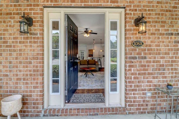 A view of the front with door open!