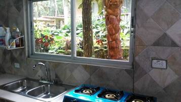 Holzhütte | Eigene Küche