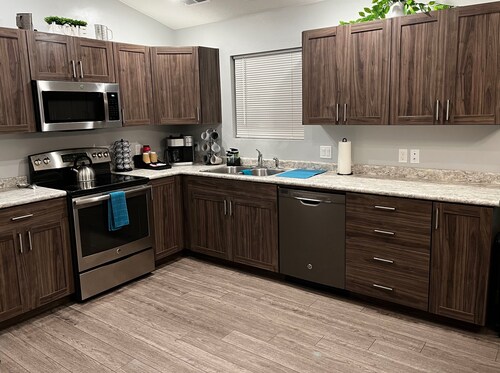 Short or Long Term Rental, Great Reviews