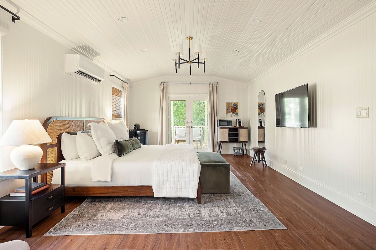 Stuga Premier - 1 kingsize-säng | Strykjärn/strykbräda och gratis wi-fi