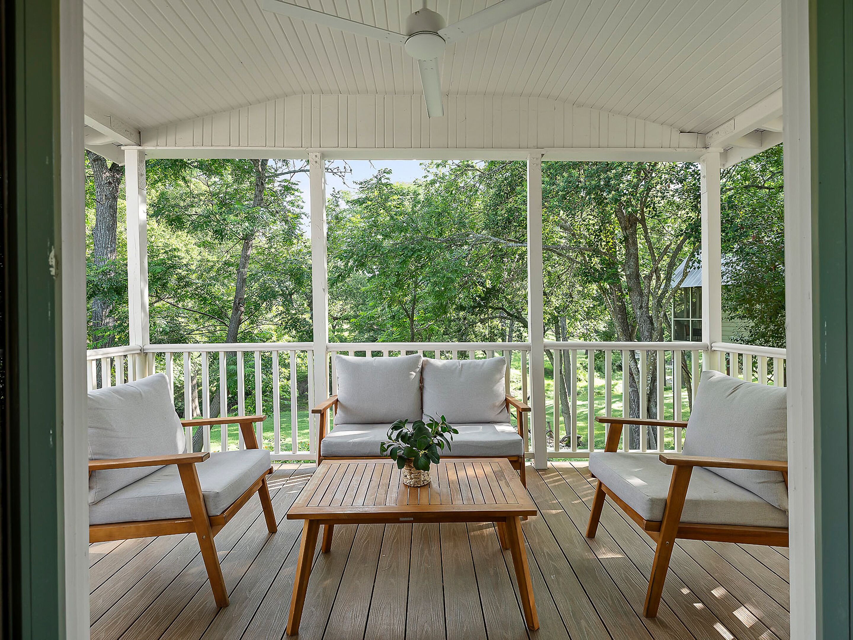 Premier Cabin, 1 King Bed | Balcony