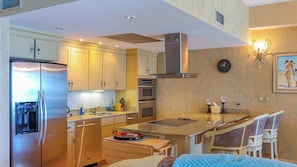 Fridge, microwave, oven, stovetop - The Cliff, Oceanfront, infinity pool. Under renovation August Entire living area (Sint Maarten)