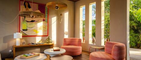 Sala de estar en el lobby