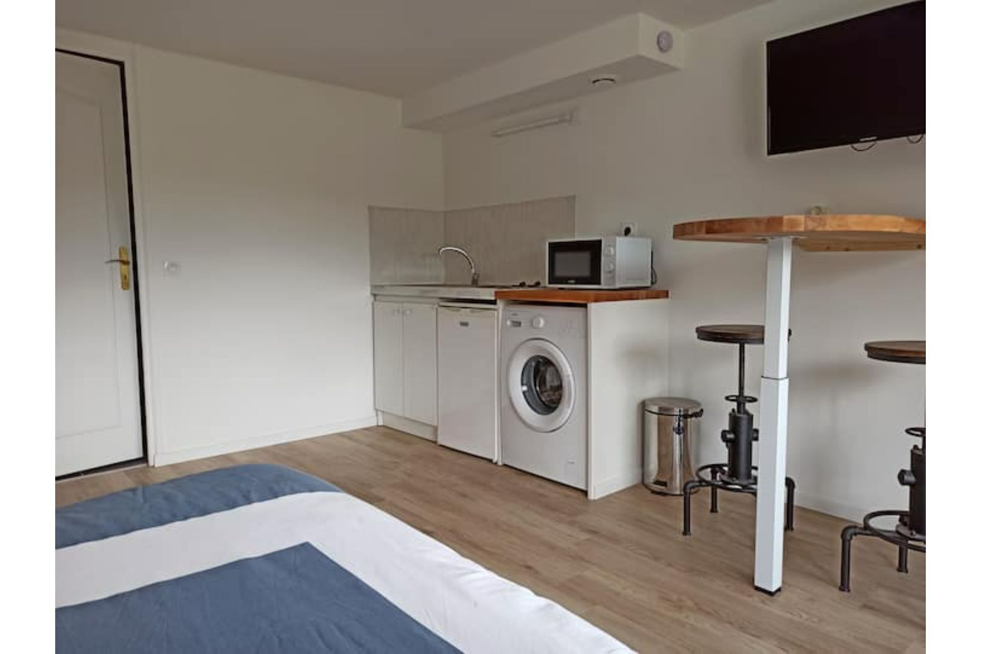 Quiet studio, the countryside 5 minutes from the city