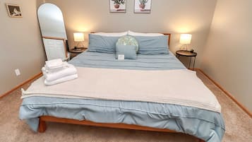 4 bedrooms, iron/ironing board, WiFi, bed sheets