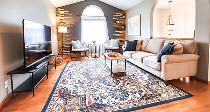 4 bd 2.5b 8 guests | Game Room | Large Backyard