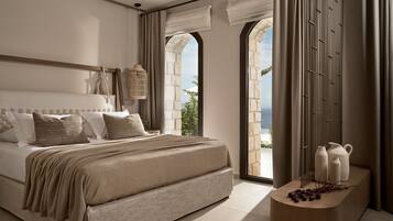 2 bedrooms, in-room safe, blackout drapes, iron/ironing board